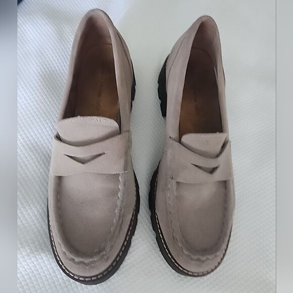 House of Harlow 1960 Gunner Light Taupe Suede Platform Lug Sole Loafers - Picture 2 of 14